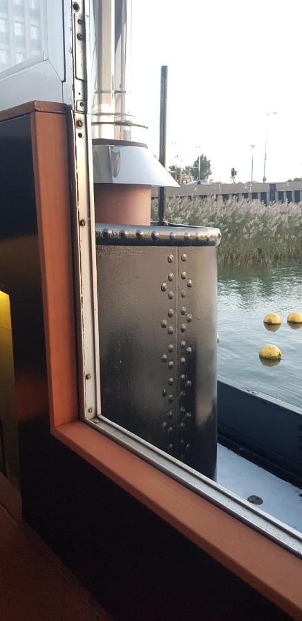 Wheelhouse Euphrate Houseboat Bed & Breakfast Diemerbrug Exterior foto