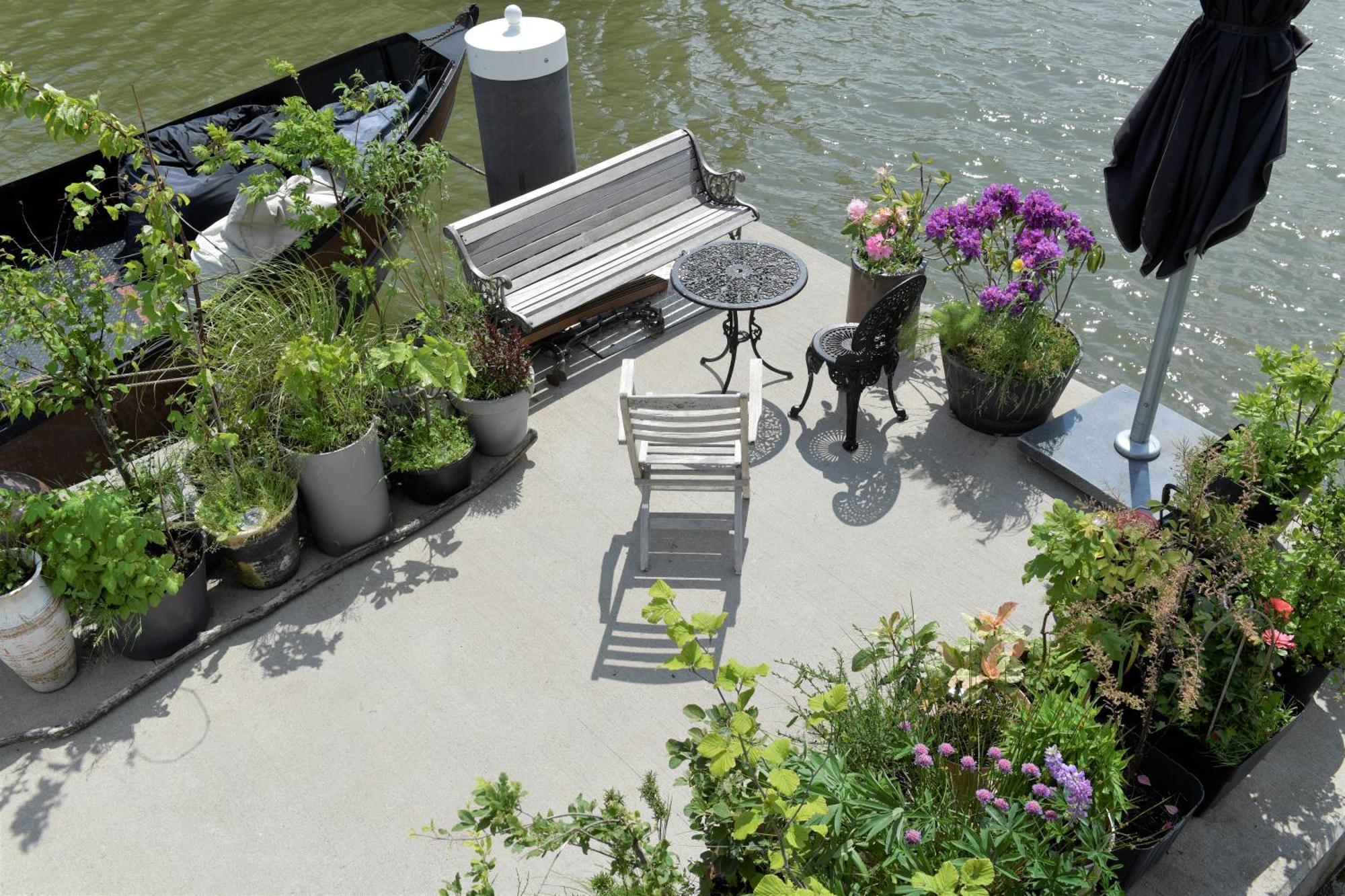 Wheelhouse Euphrate Houseboat Bed & Breakfast Diemerbrug Exterior foto